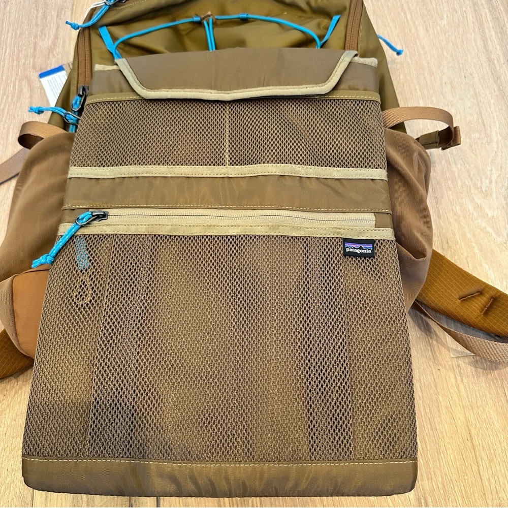 🆕Patagonia Refugio Daypack 30L Backpack - Picture 9 of 14